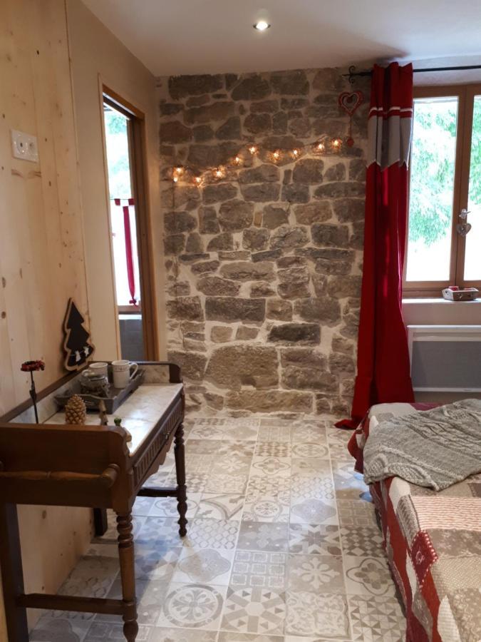 Chambres D Hotes Le Clos Des Vins D Anges Saint-Pierre-des-Champs Buitenkant foto